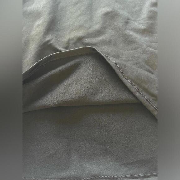 NWT DSG BASE LAYER - Picture 9 of 10